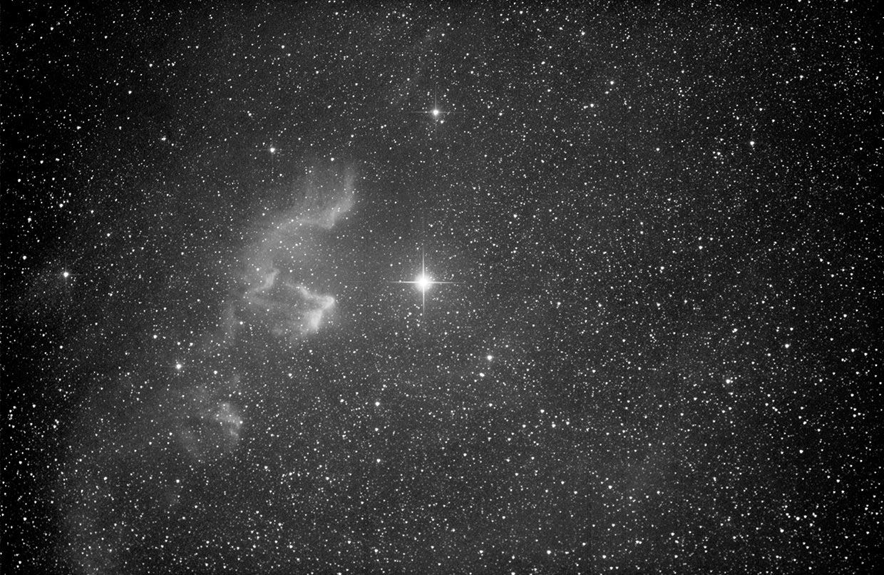 γ Kassíópeiuþokan - γ Cassiopeia nebula (IC 63 and IC 59).