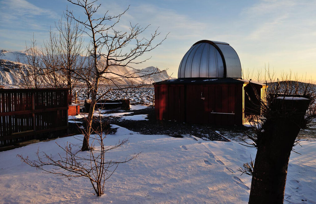 Vetrarsýn, stjörnustöðin - Winterview, the Observatory.