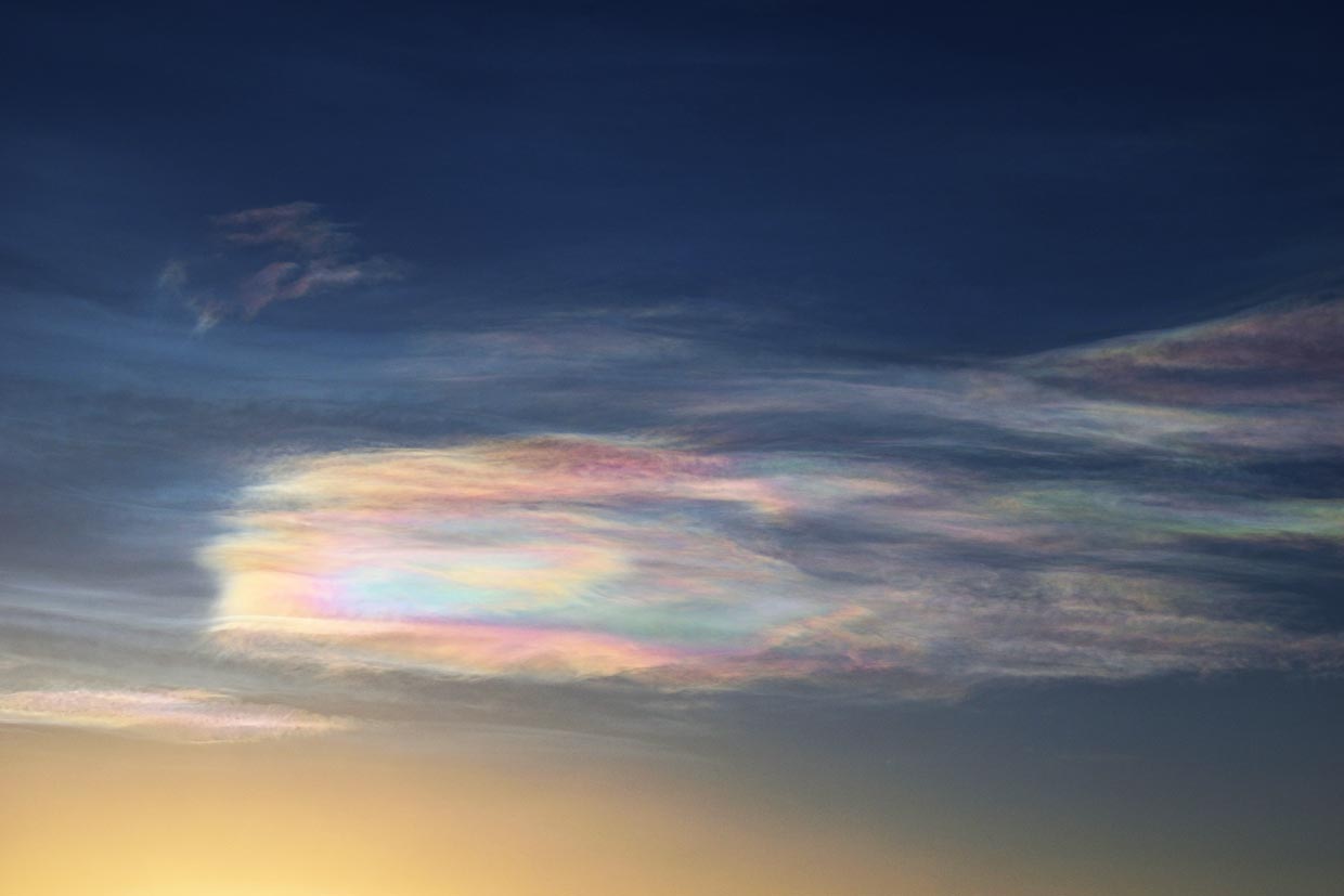 Glitský - Nacreous clouds, 26-11-2021.